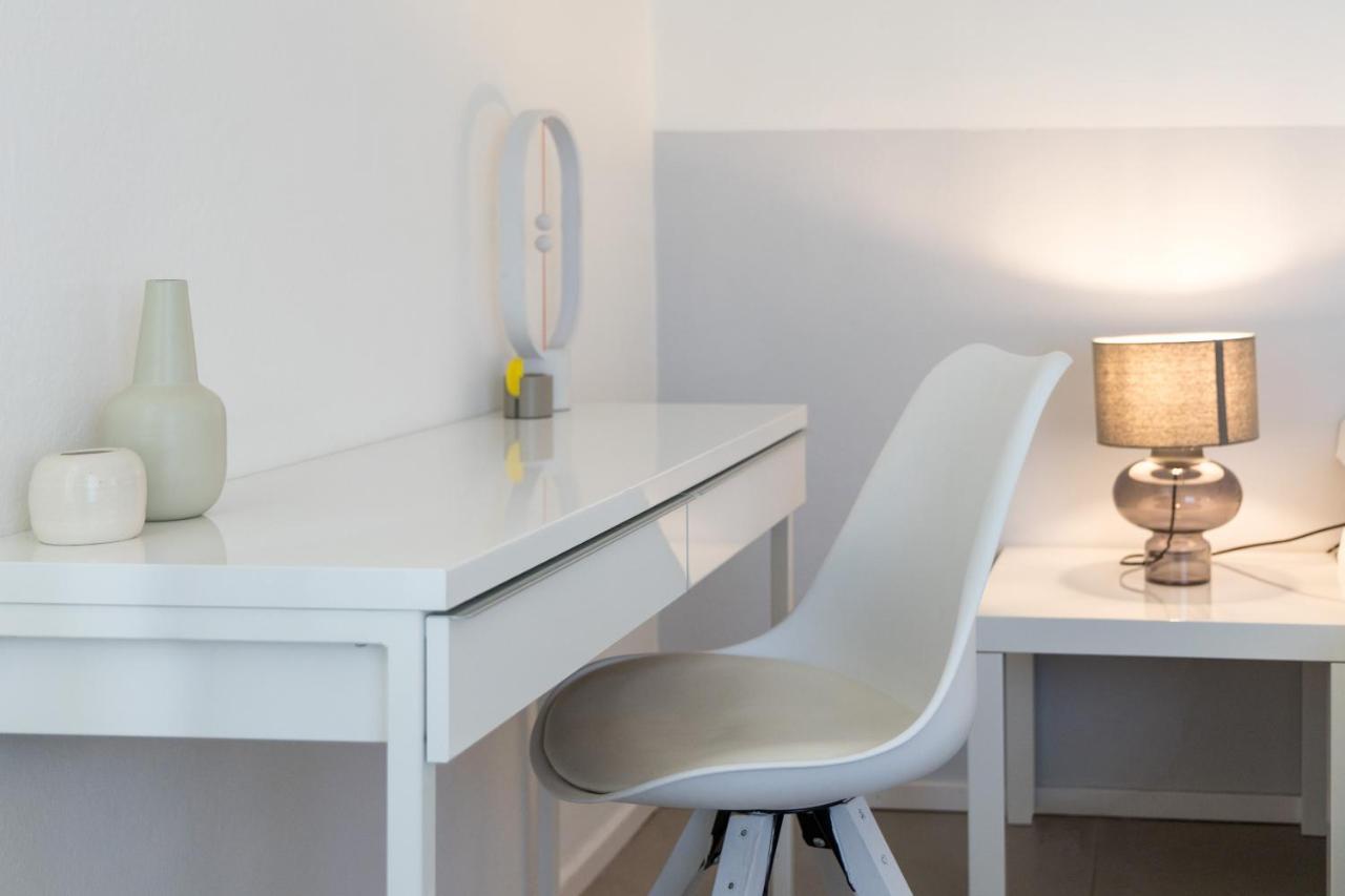 Carly'S Rooms Torbole Sul Garda Exterior foto